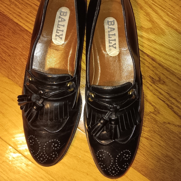 BALLy  SLIP ON LOAFERS   DRESS SHOES  WITH TASSELS  BLACK LEATHER  SIZE 8 - Picture 13 of 14
